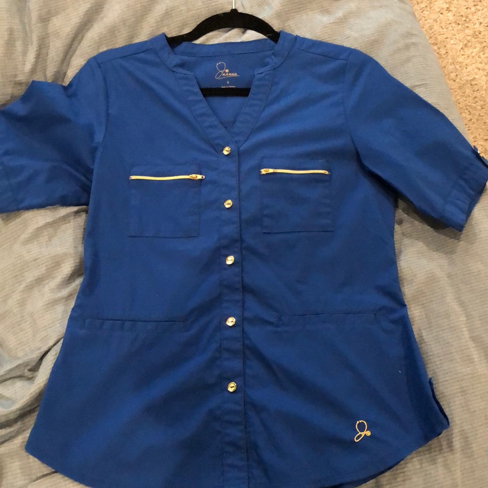 Jaanuu Scrub Top